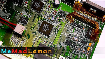 Amiga Ireland 2018 - Amiga 600 DF0-DF1 swap mod by Rob Cranley