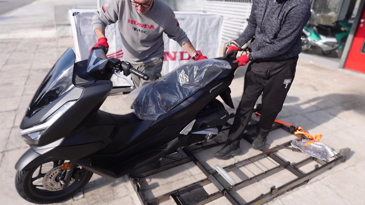PCX12.好.ピカピカ.始動動画 PCX Customization] Introducing my beloved bike after 2 months of