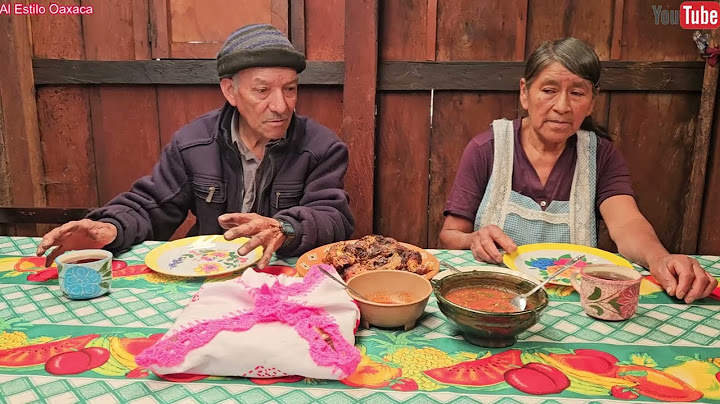 ✅️😃 Today we enjoyed a delicious roasted chicken with a delicious molcajete sauce
