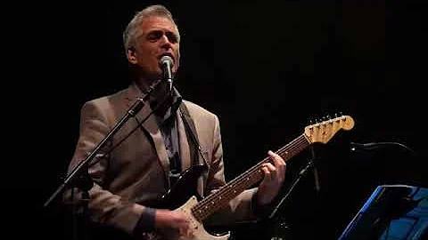 "Every Breath You Take" por MARK LAMBERT & Quintet...
