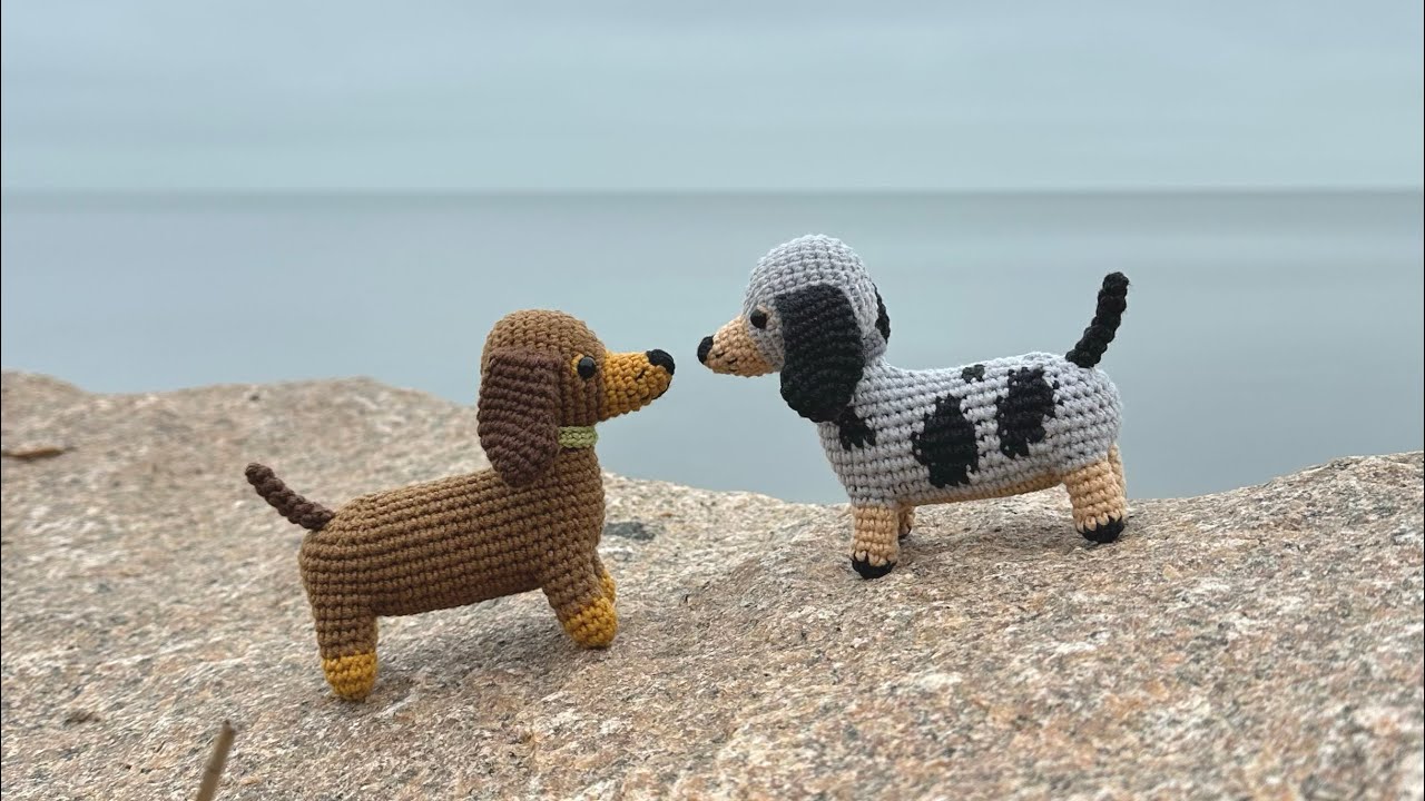 tutorial: crochet DACHSHUND, part 1 (ears, tail, paws)