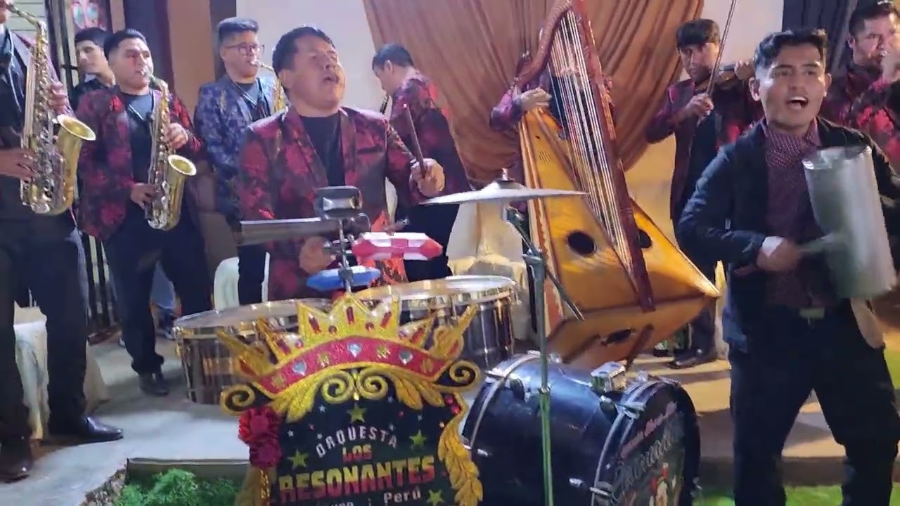 Muru Gallo  ORQ. LOS RESONANTES  954577310