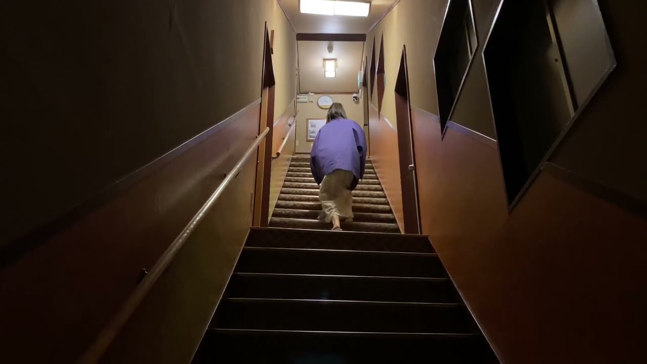 Walking in Japan - Late night onsen sneak…