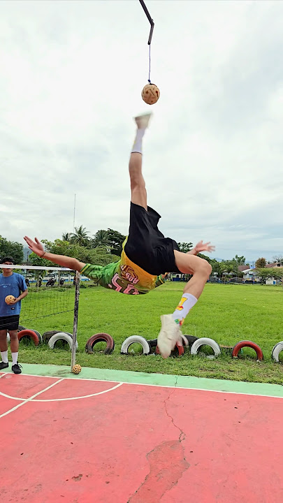 Latihan Bola Gantung 3 Meter’s? 🤯😳#rollspike #spike #sepaktakraw