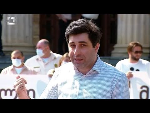 მწვანე შუქი ჟურნალისტებზე ძალადობას - ვახო სანაიაზე თავდამსხმელები სასამართლომ  გაათავისუფლა