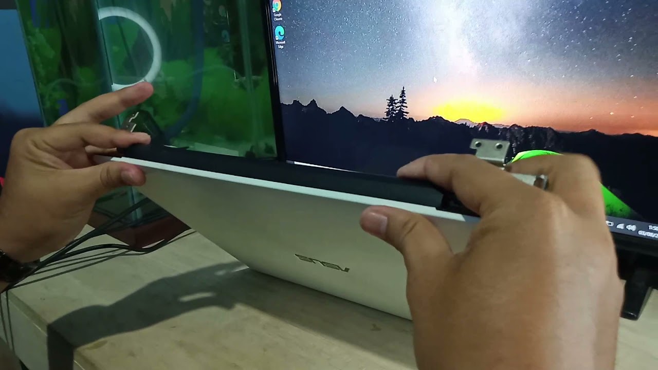CARA GANTI LCD LAPTOP ASUZ x453s
