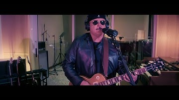 Divergent – “Runnin’ Free” (Official Music Video)