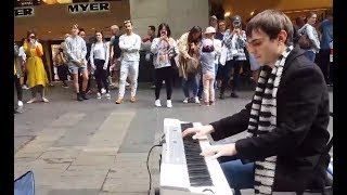 Titanic - Amazing Street Performance chords