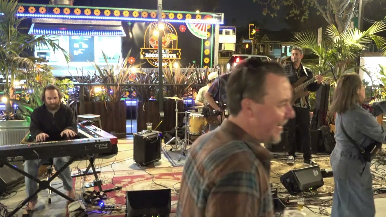 BACK ON THE TRAIN/MARK MASSON (SHAKY FEELIN') AND FRIENDS/LEASHLESS BREWING, Ventura 4/5/2025