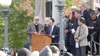 Rabbi David Hellman memorializing the victims of the Tree of Life Synagogue Shooting