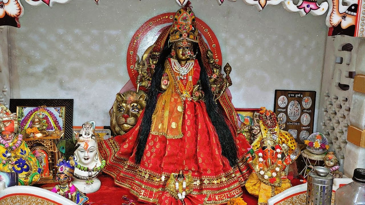 भवानी मां का इतना प्यारा श्रृंगार || 15inch ki durga mata ka itna pyara shringaar || Bhagyawati kunj