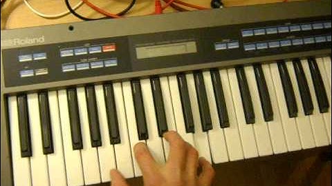 TESTING VINTAGE ROLAND ALPHA JUNO 1 SYNTHPLUS HS 10