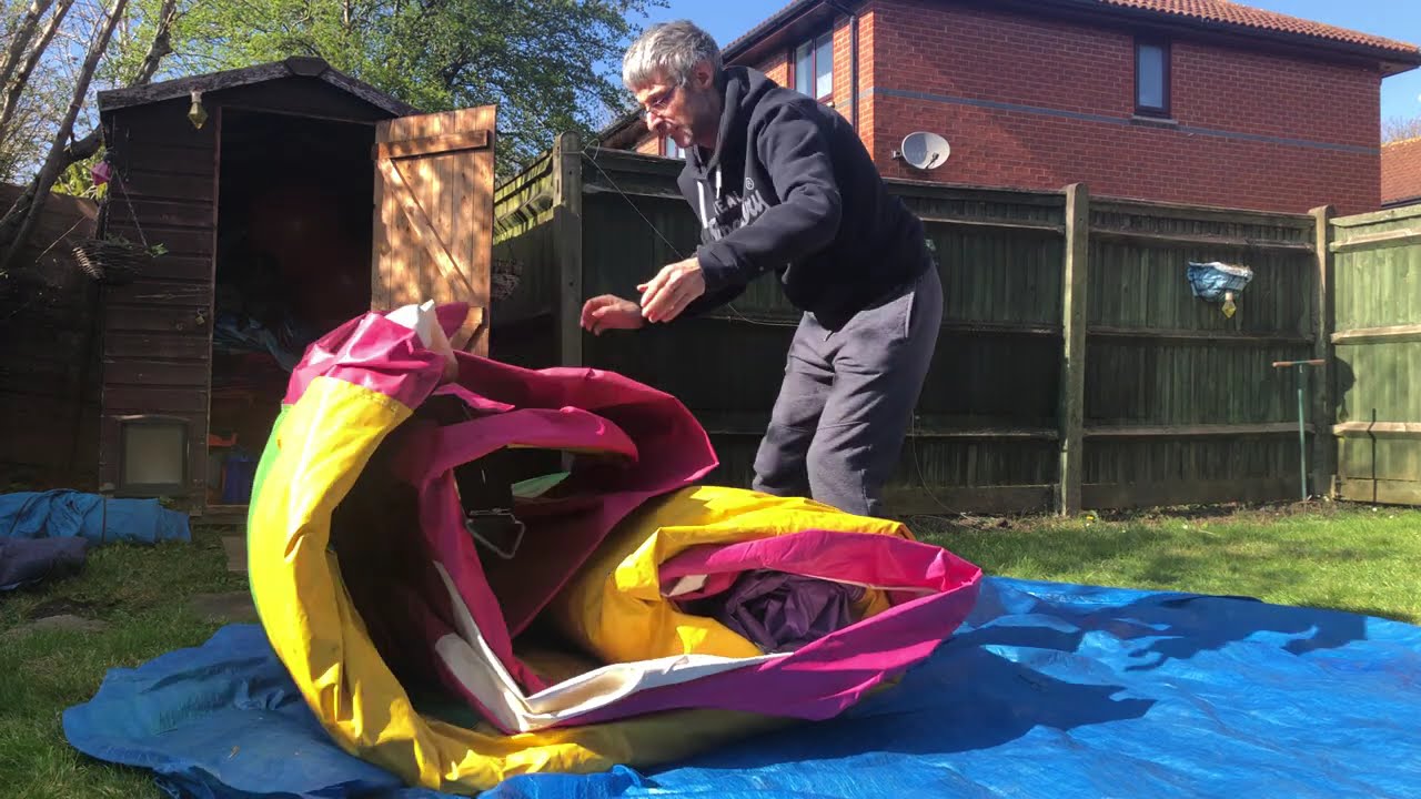 Behind The Scenes Of Setting Up & Inflating Paul’s Princess Bouncy Castle 27 March 2025