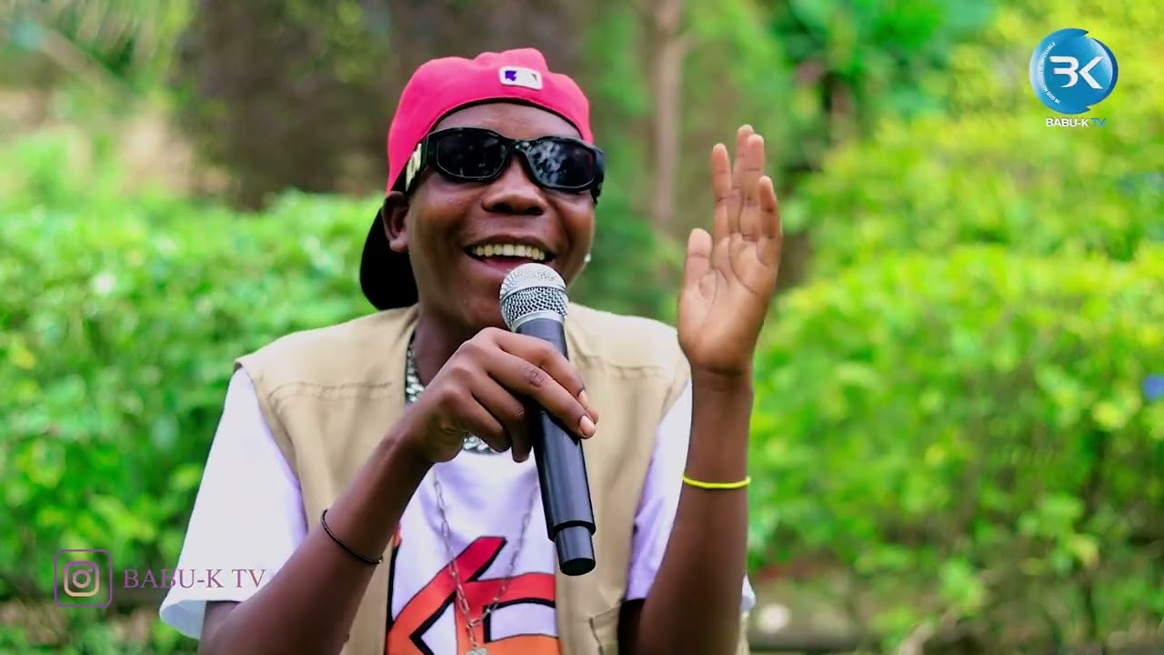 Ama200  apfukamiye SUPERBAT imbere ya camera ya BABU -k Tv/kuncuro yambere aririmbiye   SUPERBAT 