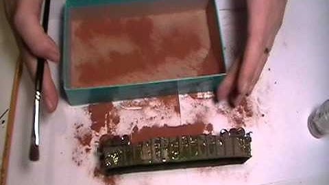 How to Weather with chalks and get a 3D effect