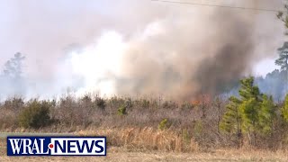 2 dead in plane crash sparks a brush fire in Virginia
