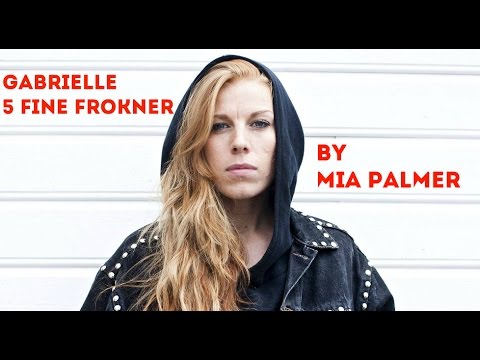 Kristus faldt siv Cover by Mia Palmer - 5 fine frøkner (Gabrielle) (Acoustic) - YouTube