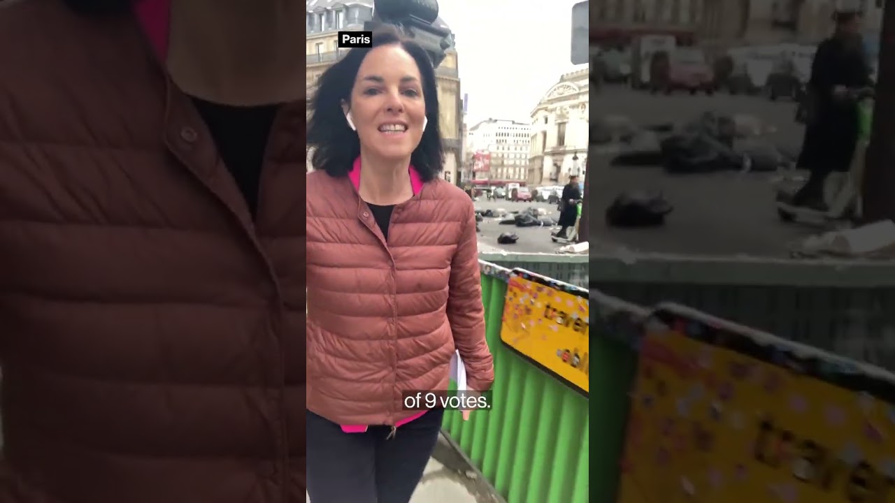 Protesters Empty Trash in Paris in Response to Macron’s Pension Reforms Protesters Empty Trash in Paris in Response to Macron’s Pension Reforms