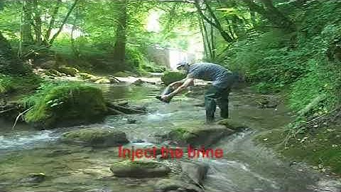 Discharge measurement using salt dilution method