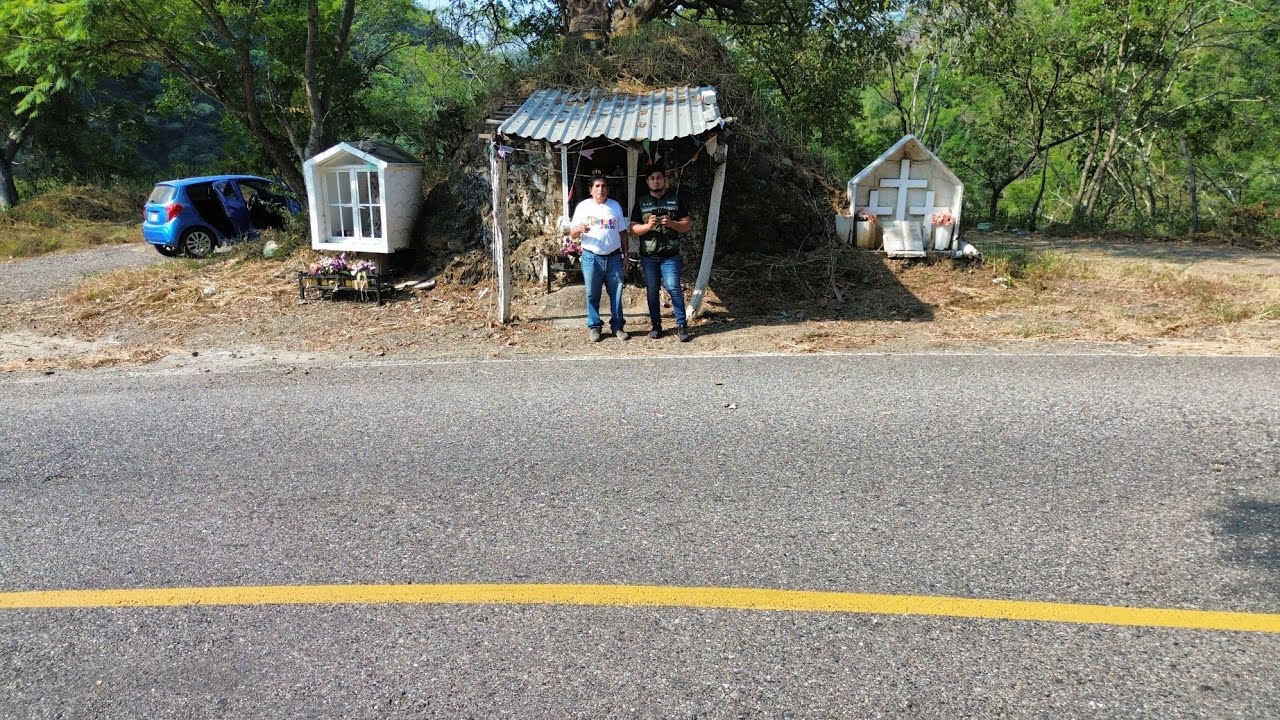 Les presento la "Tragedia del Galeana", espinazo del diablo en Arteaga, Michoacán.