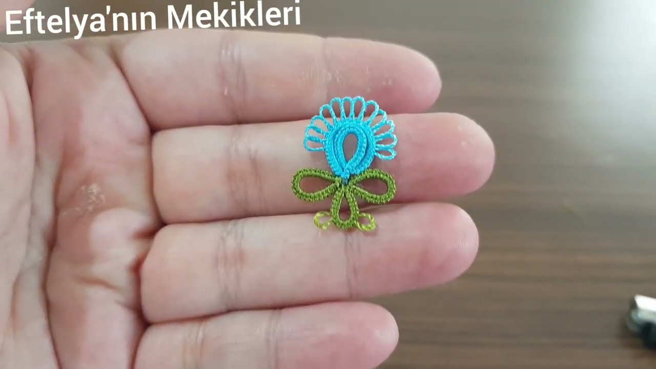 123. Küçük Model sevenler için mekik modeli. İster sade bir yazmaya isterseniz çiçek desenli yazmaya