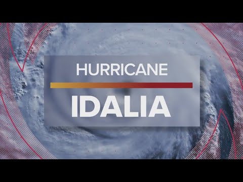 Hurricane Idalia makes landfall in Florida as dangerous Cat 3 storm with 125mph winds