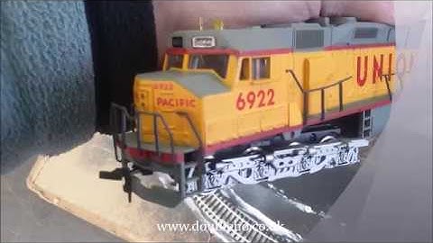 HO SCALE BACHMANN UNION PACIFIC DD40X THE CENTENNIAL POWERED LOCOMOTIVE 6922 examination for selling