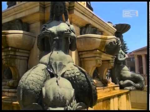 დაზიანებული სკამები და დაბინძურებული შადრევანი დრამატული თეატრის წინ