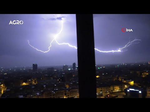 Bursa'dan İnanılmaz Şimşek Görüntüleri! Gece Böyle Aydınlandı | AGRO TV Haber