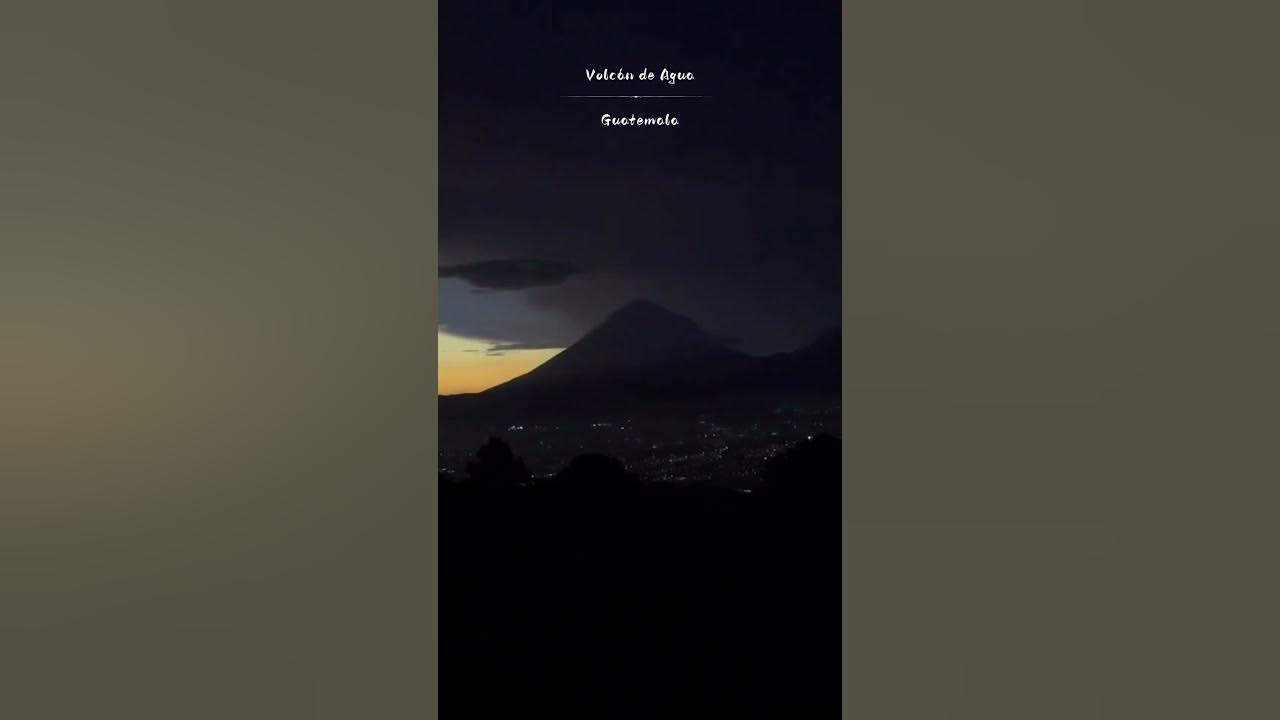 spectacular video : ⚡︎it looks like lightning shooting out of a volcano ⚡︎