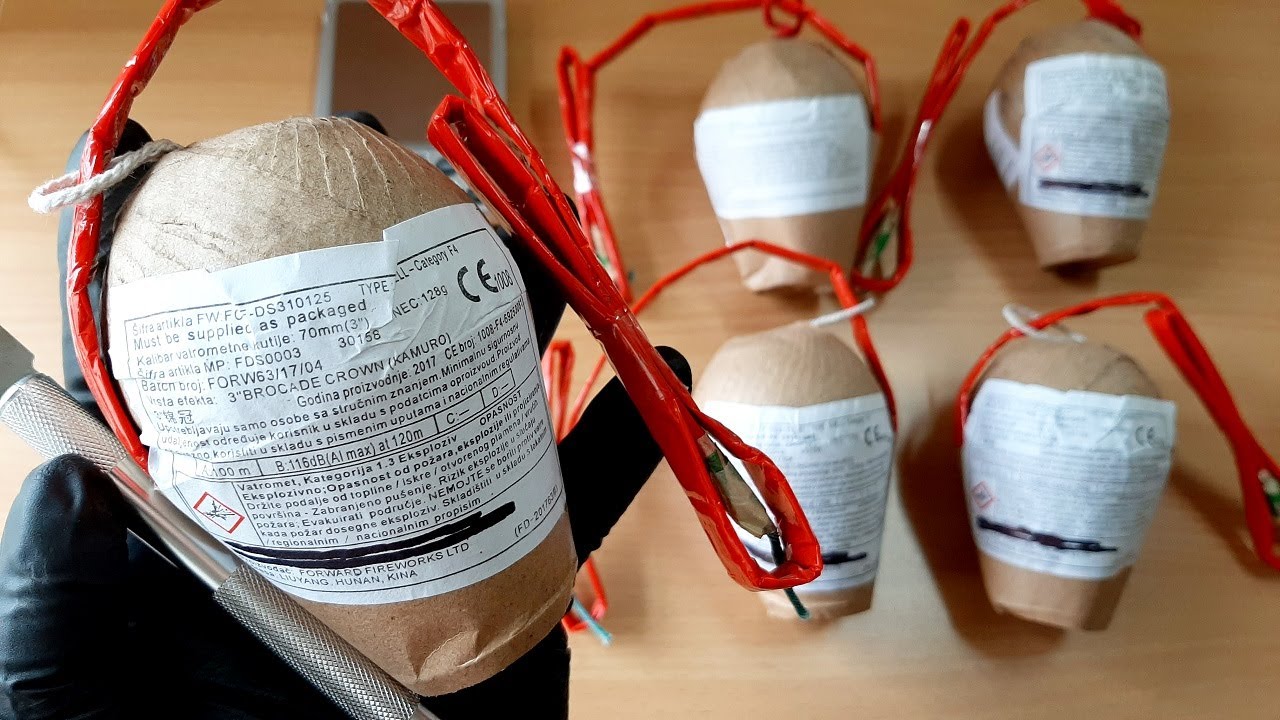 Šta se nalazi u SHELL-u 3 inch (75mm)? + TEST | What's inside firework ...