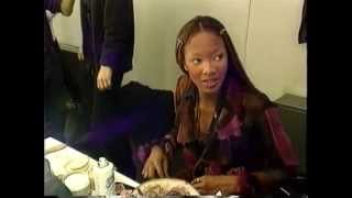 Naomi Campbell en House Of Style • 1992 • Colecctions of Milan s/s 1993. Backstages and shows