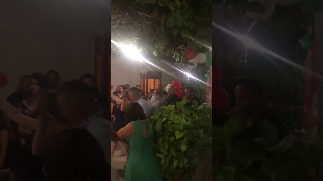 Kujtim nga dasma e Vajzes te shokut tone Nazif Olldashi tek shtepia