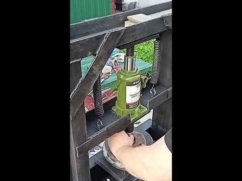 гидравлический пресс своими руками - YouTube
