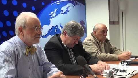 Conferenza stampa dell'eurodeputato danese Soren Sondergaard all'Aquila