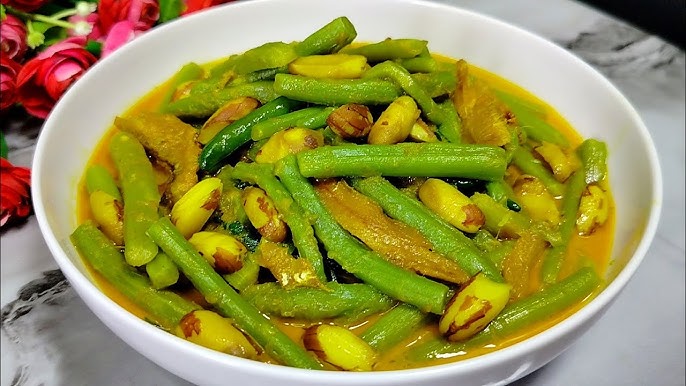 Yalangoch panjara ichida