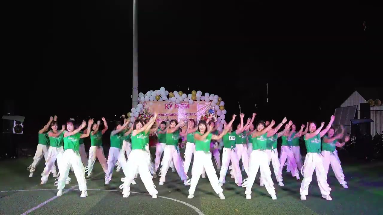 Đừng trách câu vi dặm_CLB thô Đông KN_Giao lưu kỷ niệm ngày 8/3/2025 của chi hội PN thôn Viên Nội