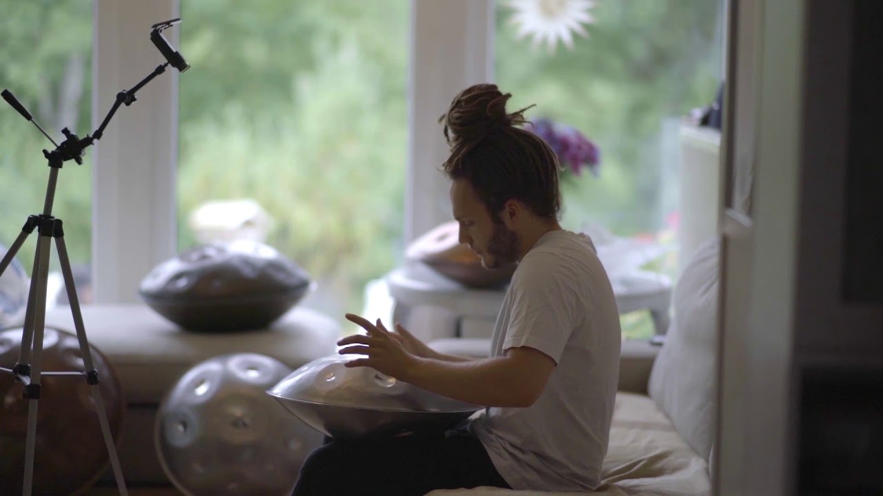 Louis L. on a Taopan Handpan Mini 46cm  / "Dripping" - Long Version