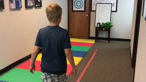 Improve balance and visual sense: Advanced directional arrow activity