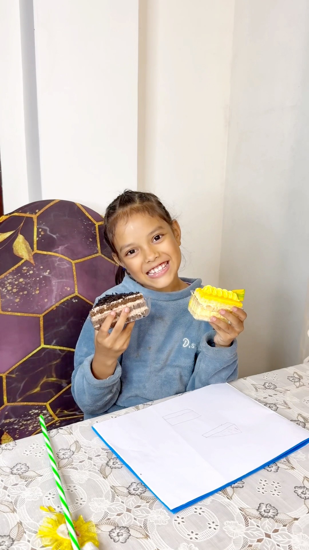 Reedishna Ko Mili Pastry