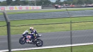Toprak Razgatlioglu Wheelie Donnington Park Wsbk