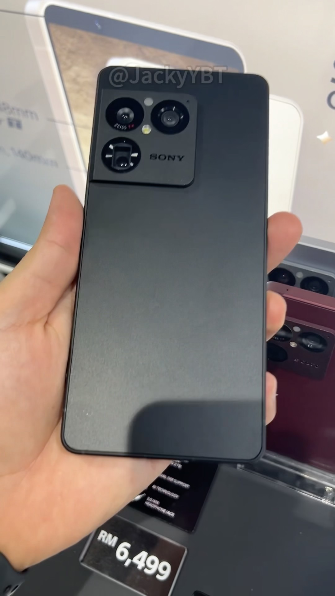Sony Xperia 1 VIII Graphite Black Mockup first look! #sony