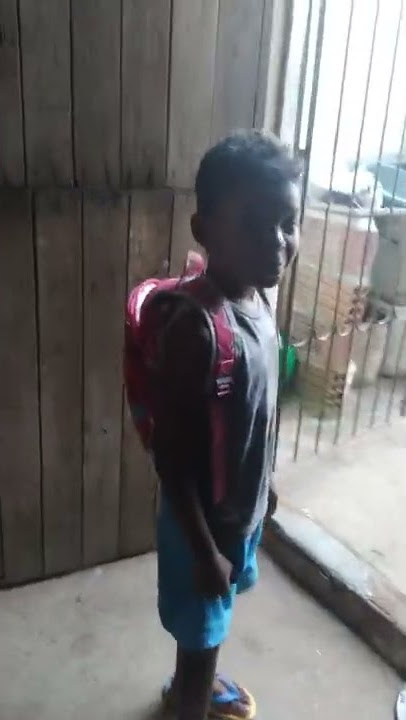NEGÃO  FOI PEGO  INDO PRA ESCOLA DE BOUSSA ROSA #comedia  #viral