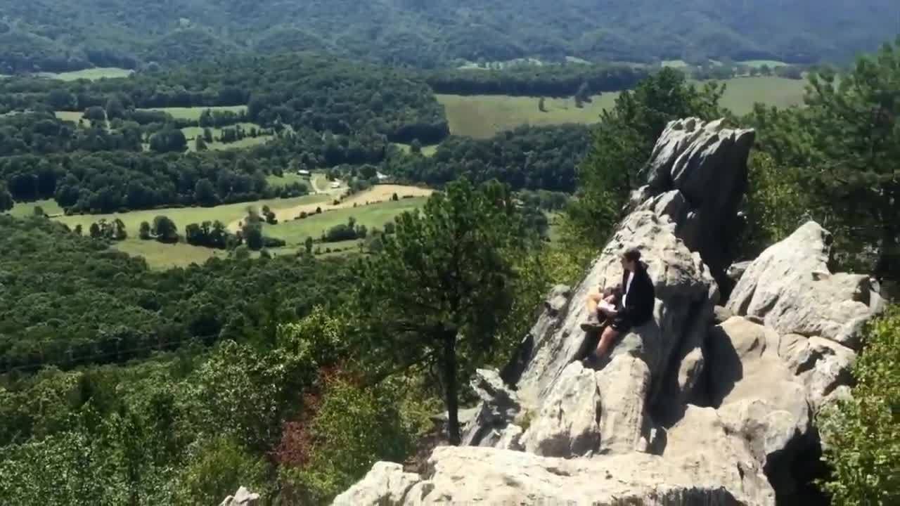 Hiking Dragon's Tooth