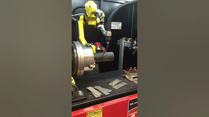 Robot Welding Demo - Lincoln at Automate 2015 Chicago