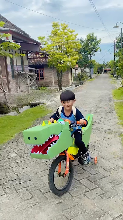 Pulang sekolah minta naik sepeda dino😍#shortsvideo #trending #short #shorts #viralvideo #shortsfeed