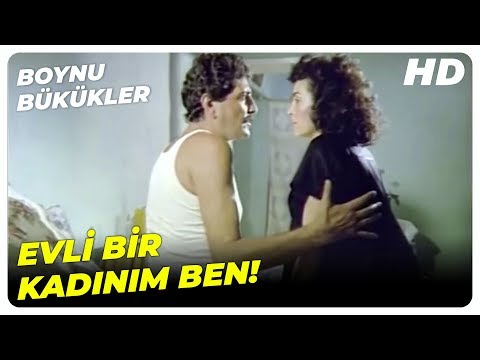 Boynu Bükükler - Alev, Kemal'i Boynuzladı! | Küçük Emrah Eski Türk Filmi