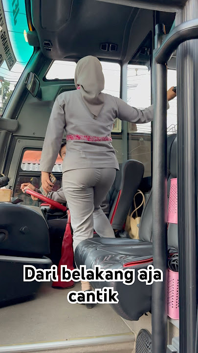 Semok dan cantik pramugari best #busmewah #busmania #pramugari