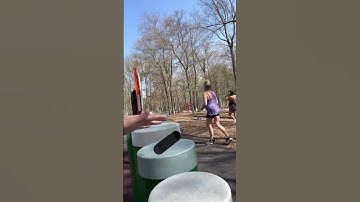 Shred the park lol #fingerboard #techdeck #fingerboarding @TechDeckVideos @JackPerryFingerboard