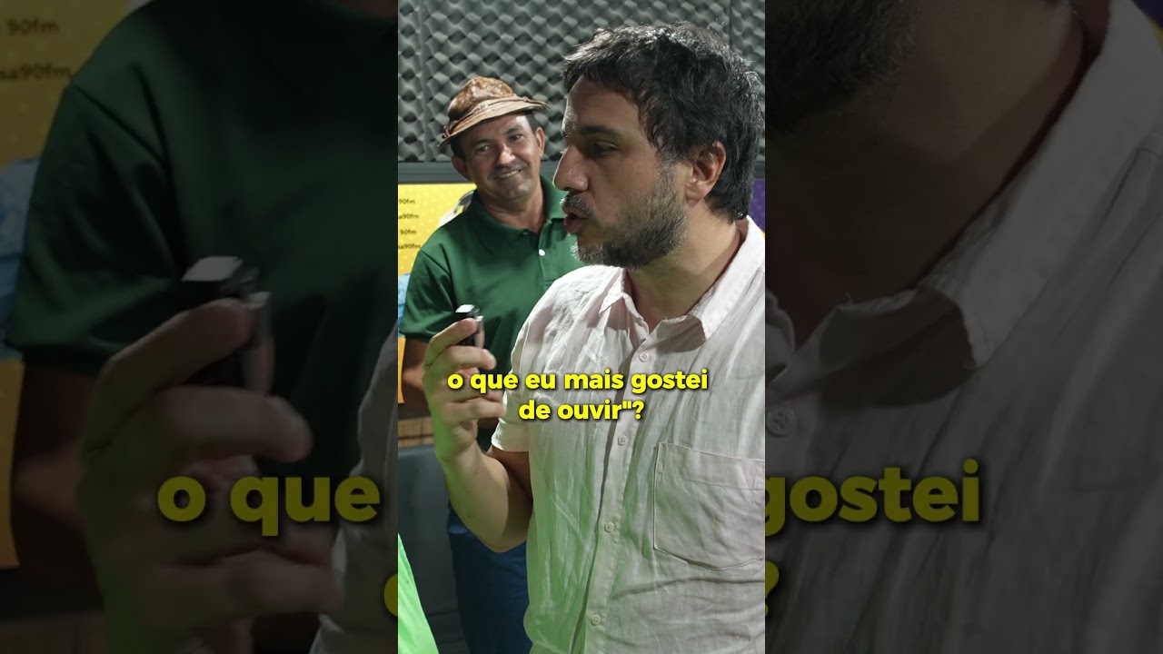 Homem invade rádio local para interagir com o apresentador renan santos